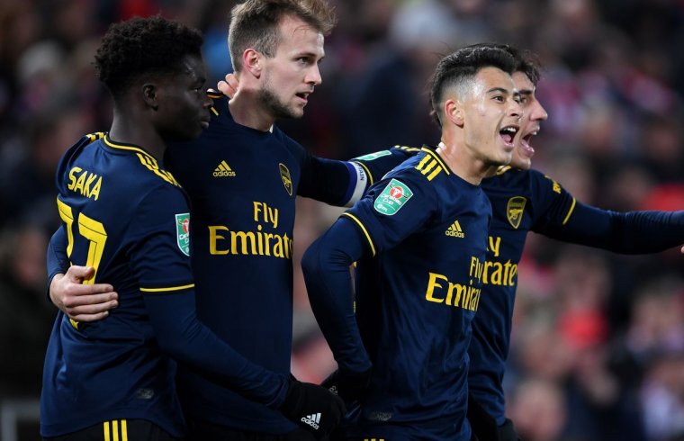 Premier League: Rob Holding tells his Arsenal teammates what they need to do to improve their form